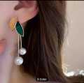 Trendsetter -Leaf Exquisite Jewelry Lightweight Long Lasting Ear Studs for Dating 1 Pair Women Stud Earrings.