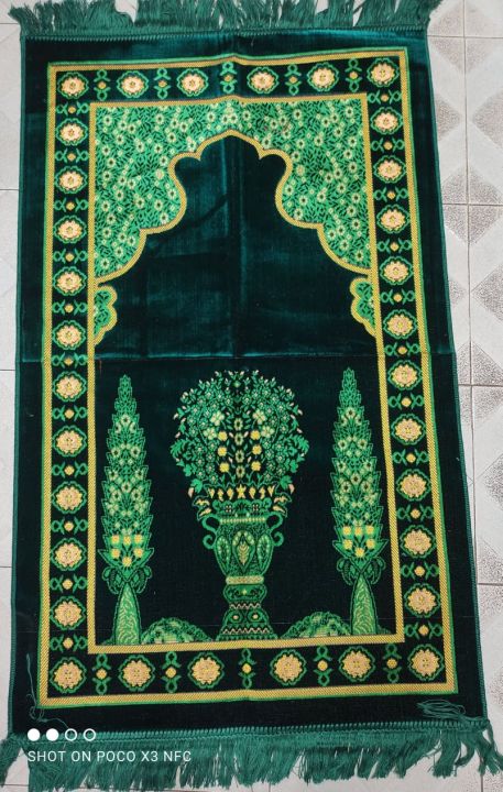 Prayer%20Rug%20Musallah%20Jaynamaz-%20Made%20in%20Turkey%20-%20Image%202