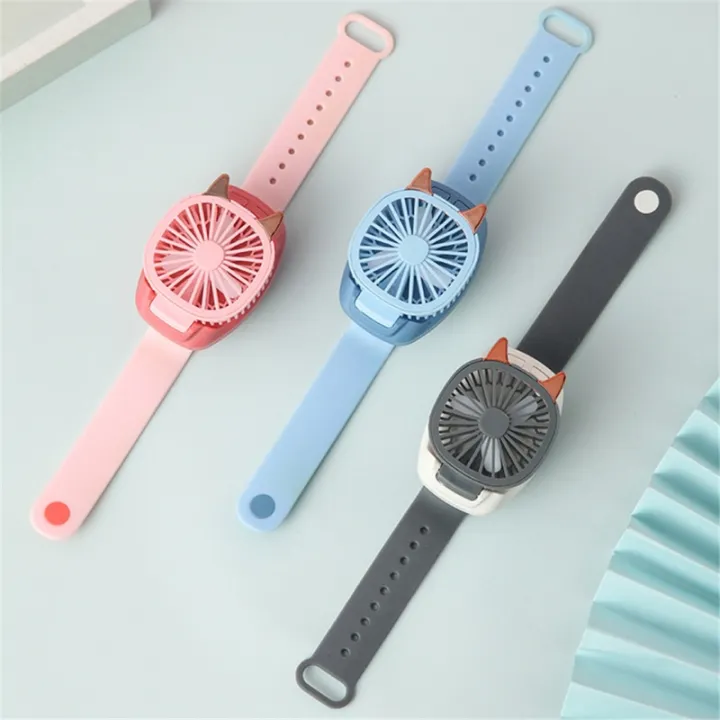 Cartton%20Cat%20Design%20Portable%20Wrist%20Strap%20Mini%20Watch%20Hand%20Held%20Fan%20USB%20Charging%20Small%20Rechargeable%20Fans%20With%20Colorful%20LED%20Lights%20-%20Image%203
