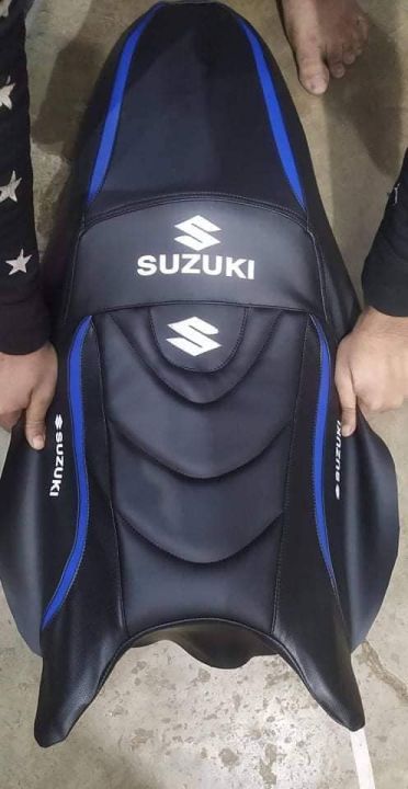 Suzuki%20gixxer%20silver%20modified%20seat%20cover%20-%20Image%204