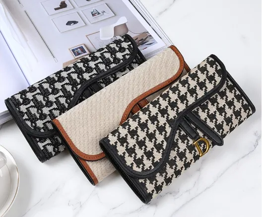%E2%80%9CRetro%20European%E2%80%91American%20Long%20Women%E2%80%99s%20Wallet%20%E2%80%93%20Large%20Capacity%20D%E2%80%91Buckle%20Clutch,%20Multi%20Card%20Slots%20&%20Multi%E2%80%91Function%20Purse%E2%80%9D%20-%20Image%206