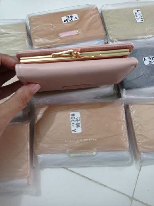 Women Wallet Trifold Fashion Purse Card Holder Organizer Ladies Small Wallet with 7 Card Slots Change Pouch Apricot