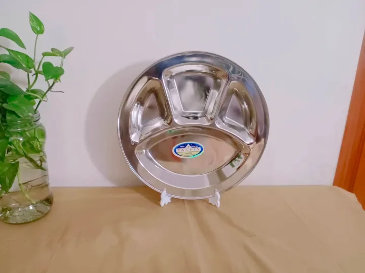 4%20SECTION%206%20Pcs%2013%20Inch%20Large%20Size%20PLATE%20Stainless%20Steel%20Divided%20Plate%20.%20heavy%20Quality%20Stainless%20Steel%20Plate%20Set.%20-%20Image%204