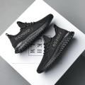 Men's shoes, mesh breathable running shoes, men's trendy casual soft-soled fly-knit shoes, spring and autumn versatile sports men's fashion shoes. 