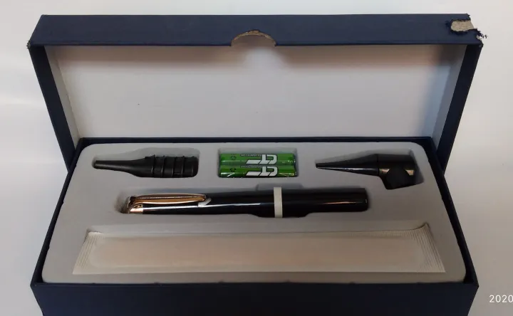 Diagnostic%20Otoscope%20Penlight%20Ear%20Cleaner%20Earpicks%20Flashlight%20/%20Magnifying%20Glass%20Len%20/%204%20Glimpse%20LED%20Lamp%20Health%20Ear%20Care%20Tool%20-%20Image%203