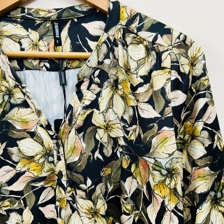 Ladies%20Three%20Quarter%20Sleeve%20Soft%20Floral%20Casual%20Tops%20From%20Levin%20-%20Image%206