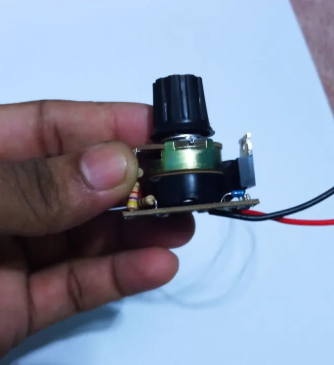 IPS%20Control%20Switch%20Voltage%20Regulator%20Circuit%20Board%20Module%20For%20IPS%20&%20Electronics%20Engineering%20Project%20DIY%20Bangladeshi%20Circuit%20Board%20Module%20-%20Image%207