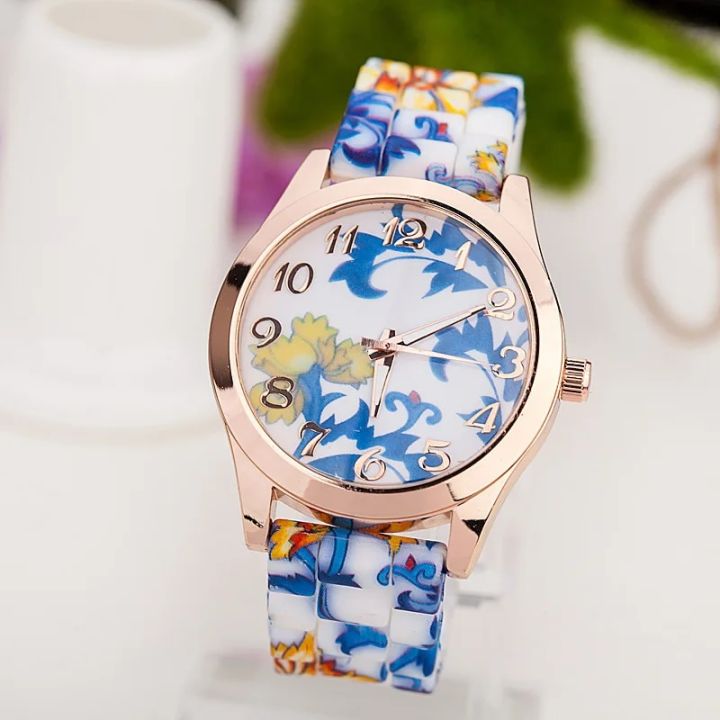 Casual%20Fashion%20Watch%20Printed%20Silicone%20Strap%20Clock%20Luxury%20Quartz%20Ladies%20Watches%20Women%20Flower%20Pattern%20Multi-Color%20Wristwatch%20Reloj%20-%20Image%204