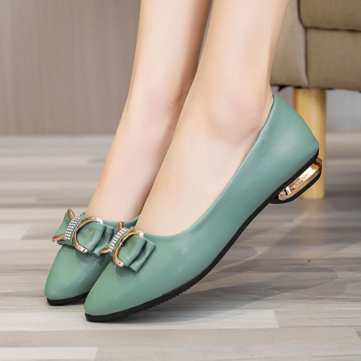 Shoes%20Women's2023New%20All-Match%20Butterfly%20Soft%20Bottom%20Pointed%20Mom%20Shoes%20Spring%20and%20Autumn%20Low-Cut%20Soft%20Leather%20Flat%20Pumps%20Women's%20Shoes%20-%20Image%203