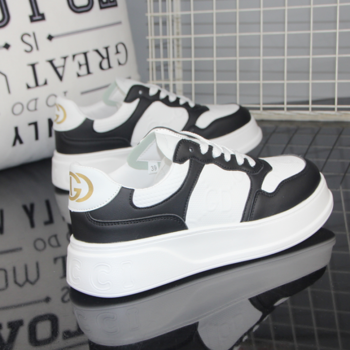 Platform%20White%20Shoes%20Men's%20Trendy%20All-Matching%20Couple%20Style%20Sneakers%20Summer%20Breathable%20Casual%20Shoes%20Simple%20Embossed%20Muffin%20Men's%20Shoes%20-%20Image%203