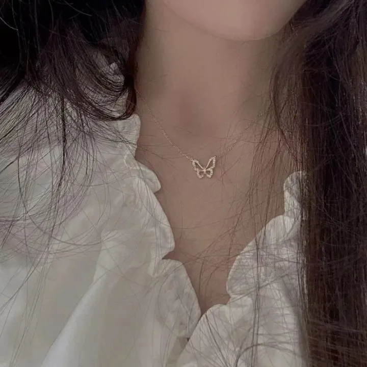 Vintage%20Hollow%20Out%20Design%20Butterfly%20Choker%20Necklace%20Fashion%20Women%20Clavicular%20Chain%20Imitation%20Paerl%20Necklace%20Jewelry%20Party%20Gifts%20-%20Image%203