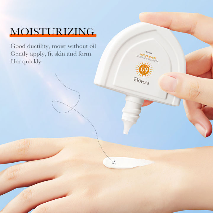 Aloe%20Extracted%20SPF60+%20PA+++%20UV%20Protected%20Sunscreen%20Repair%20Lotion-%2040g%20-%20Image%204