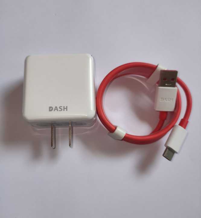 Dash%20Charger%20Super%20Flash%20Fast%20Charger%20For%20One%20Plus%20With%20Type%20C%20Cable%201M/%203%20Feet%20-%20Charger%20-%20Image%205