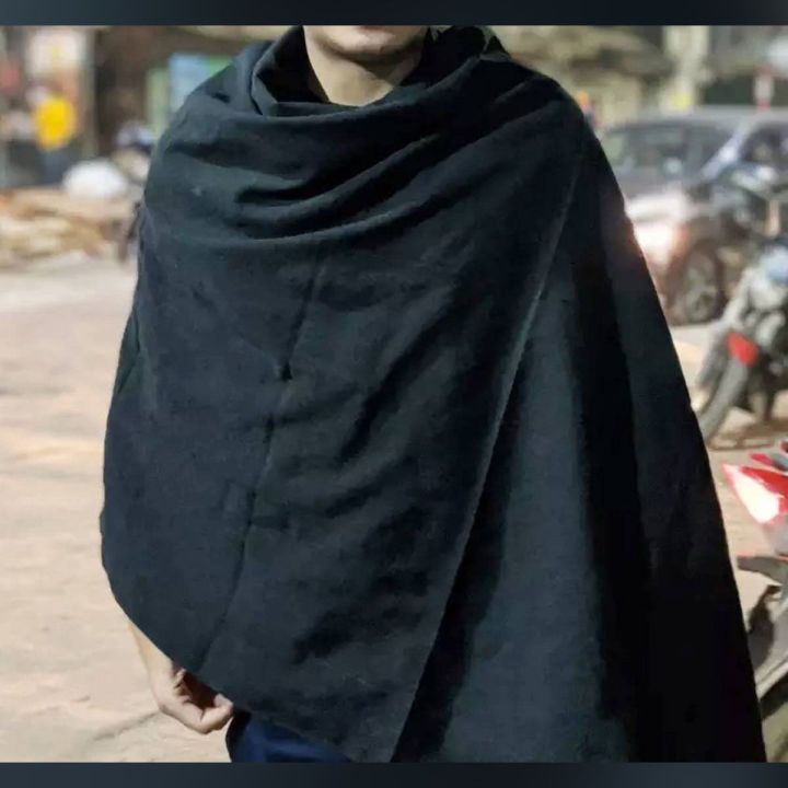 Stylish%20Black%20Color%20Winter%20Shawl%20for%20Men%20-%20Image%202