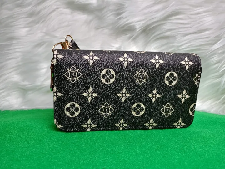 Large%20capacity%20Long%20women%20leather%20card%20holder%20wallet%20fashionable%20Double%20zipper%20leather%20card%20holder%20-%20Image%2010