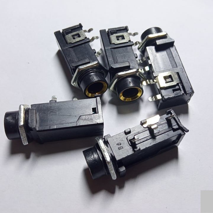 3Pcs-%20PLASTIC%206.35mm%20SOCKET%20NORMAL%20Quality%20FEMALE%20Audio%20Mic%20Socket%20-%20Image%203