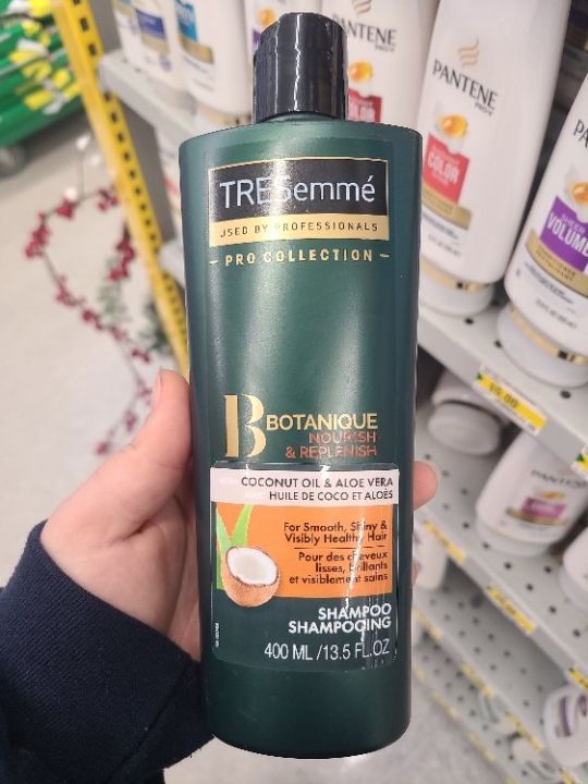 TRESemme Botanique Nourish & Replenish Shampoo With Coconut Oil & Aloe Vera, 400 ml (UAE)