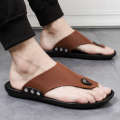 Summer New Korean Edition Men's Herringbone Beach Shoes Fashion Casual Sandals Slippers for Indoor and Outdoor Use.