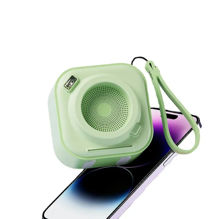 EWA%20A132%20Retro%20Camera%20Bluetooth%20Speaker%20Wireless%20Mini%20Portable%20Indoor%20And%20Outdoor%20Heavy%20Bass%20Bluetooth%205.0%20Cute%20Creative%20Speaker%20-%20Image%205