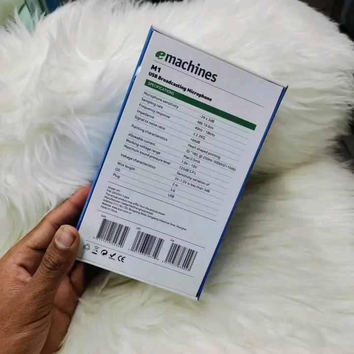 Acer%20USB%20Broadcasting%20Microphone,%20Black,%20M1%20-%20Image%203