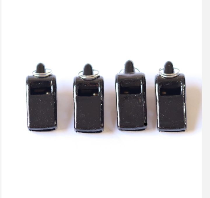 plastic%20bashi%20-%20Whistle%20for%20sports%20program%20and%20security%20alert%20-%20Plastic%20Whistle%20-%20Image%202
