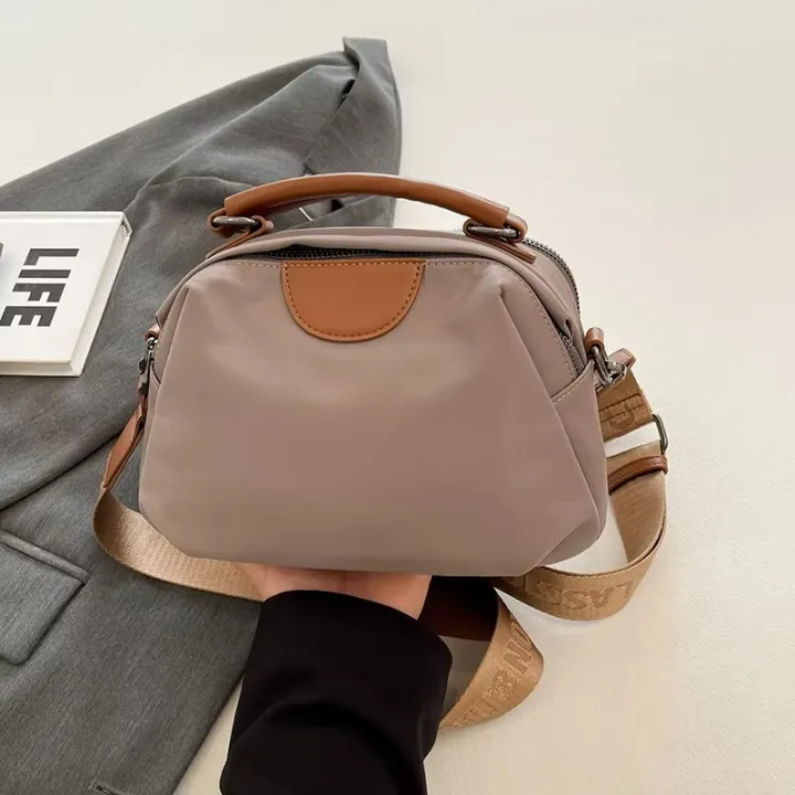 New%20Portable%20Nylon%20Cloth%20with%20Cowhide%20Shoulder%20Bag%20-%20Image%205