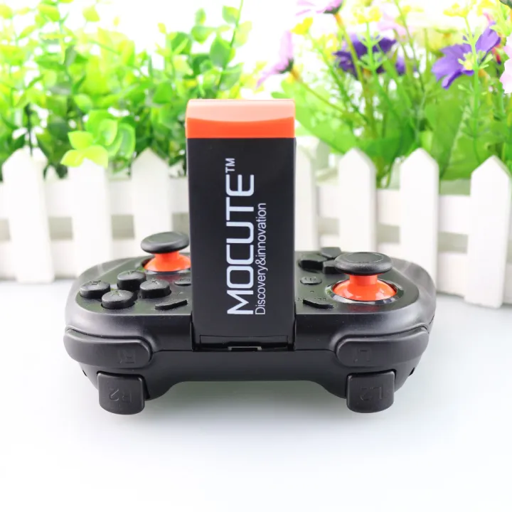 MOCUTE%20050%20VR%20Game%20Pad%20Android%20Joystick%20Controller%20Selfie%20Remote%20Control%20Shutter%20Gamepad%20for%20PC%20Smart%20Phone%20+%20Holder%20-%20Image%206