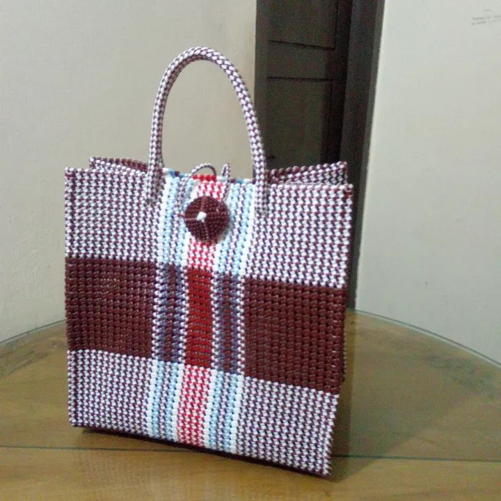 Nylon%20basket%20bag%20-%20Image%203