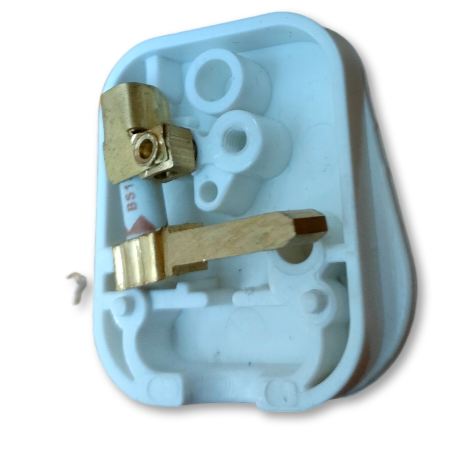 Premium%20Quality%2013A%20Flat%203%20Pin%20Plug%20With%20Fused%20-%20Image%203