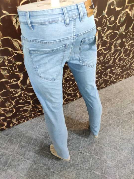Bleach%20Wash%20Jeans%20-%20Image%205