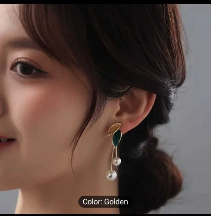 Trendsetter -Leaf Exquisite Jewelry Lightweight Long Lasting Ear Studs for Dating 1 Pair Women Stud Earrings