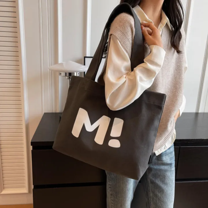Design%20Tote%20Bag%20Spacious%20Slogan%20Printed%20Fashionable%20Shoulder%20Bag%20Large%20Capacity%20Casual%20Crossbody%20Bag%20for%20Women%20Girls%20-%20Image%206