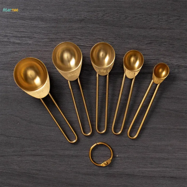 Stainless%20Steel%20Measuring%20Cups%20Gold%20Measuring%20Baking%20Set%20for%20Oil%20Water%20Flour%20-%20Image%204