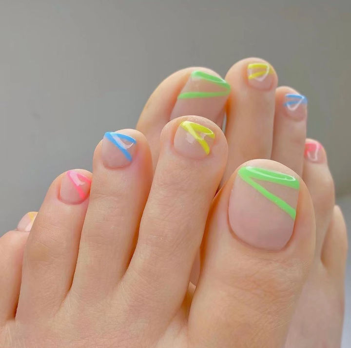 24pcs%20Red%20Grid%20Seamless%20Removable%20Toe%20Nails%20Reusable%20Acrylic%20Press%20On%20Nail%20Tips%20Full%20Cover%20Waterproof%20False%20Toenails%20-%20Image%203