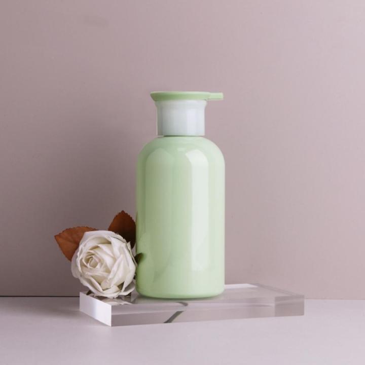 PP%20Face%20wash%20bottle%20Convenient%20PET%20Empty%20Pump%20dispenser%20Pump-operated%20Shower-friendly%20Refillable%20container%20for%20Daily%20skincare%20Facial%20cleansing%20Shower%20routine%20Personal%20hygiene%20Suitable%20for%20all%20skin%20-%20Image%204