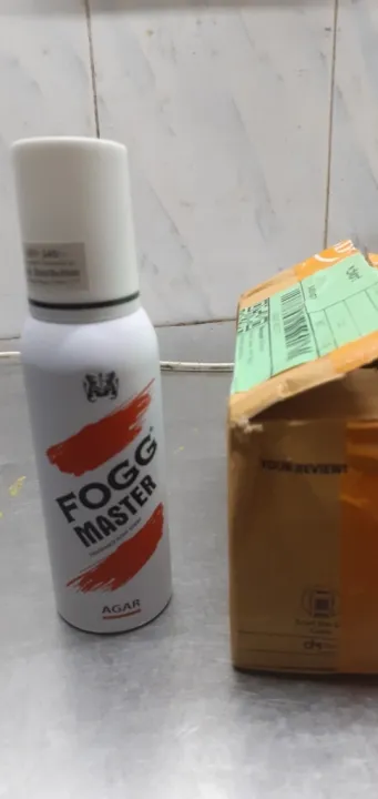 FOGG%20Master%20Body%20spray%20(Agar)%20120ml%20-%20Image%204