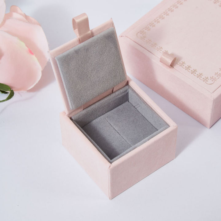 High-End%20Jewelry%20Box%20Compact%20Flocked%20Wooden%20Ring%20Storage%20Retro%20Necklace%20Case%20for%20Travel%20Home%20Gift%20Women%20Display%20-%20Image%206