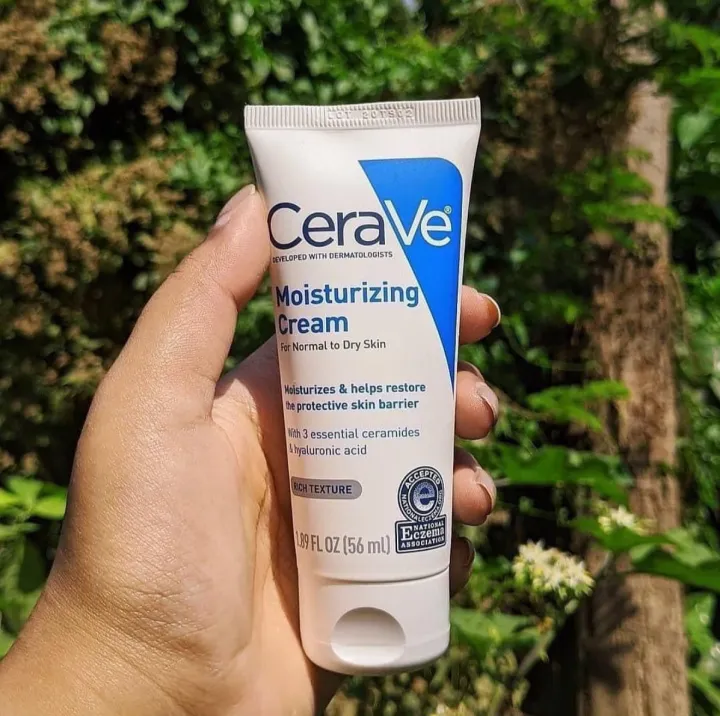 CeraVe%20Moisturizing%20Cream%20For%20Normal%20To%20Dry%20Skin%2056ml%20-%20Image%202