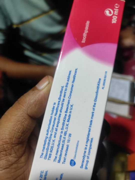 International%20Uk%20Product%20toothpaste%20(UK),%20Original%20100ml%20-%20Image%202