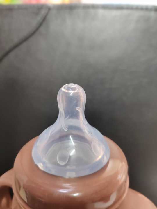 Baby%20Love%20PP%20feeding%20bottle%203-6%20months%20240/300ml%20old%20and%20over%201%20year%20old%20baby%20duckbill%20cup%20children's%20straw%20drinking%20cup%20anti-flatulence%20anti-drop%20cup%20-1pcs%20-%20Image%208