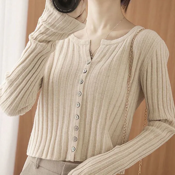 95%20Autumn%20and%20Winter%20New%20Knitted%20Cardigan%20Women's%20Fashion%20Short%20Outer%20Wear%20Long%20Sleeve%20Slimming%20Sweater%20Bottoming%20Shirt%20Top%20Coat%20Shawl%20-%20Image%205