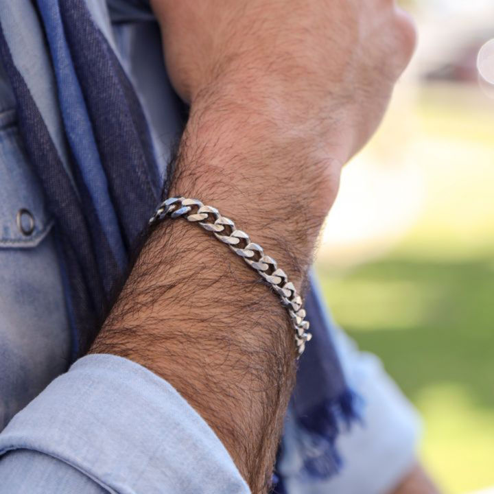 Silver%20Stainless%20Steel%20Bracelet%20for%20Men%20-%20Image%202