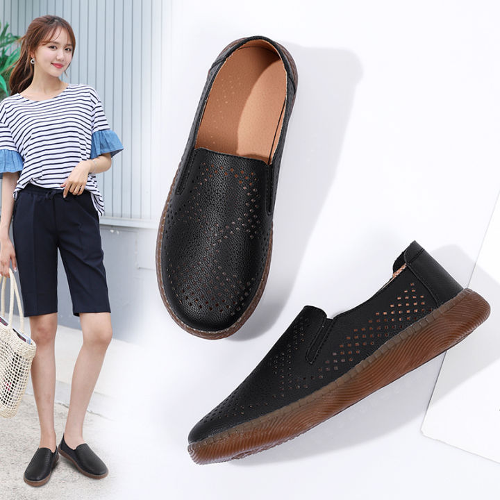 Summer%20Women%20Casual%20Shoes%20Fashion%20Hollow%20Out%20Loafers%20Breathable%20Women's%20Flat%20Shoes%20Ladies%20Designer%20Sneakers%20Slip-on%20Moccasins%20House%20Foocus%20-%20Image%203