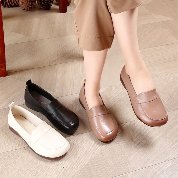 Dragonfly%20Mom%20Shoes%20Middle-Aged%20and%20Elderly%20Leather%20Spring%20and%20Autumn%20Single-Layer%20Shoes%20Middle-Aged%20Soft%20Bottom%20Non-Slip%20Women's%20Shoes%20New%20Comfort%20Leather%20Shoes%20-%20Image%203