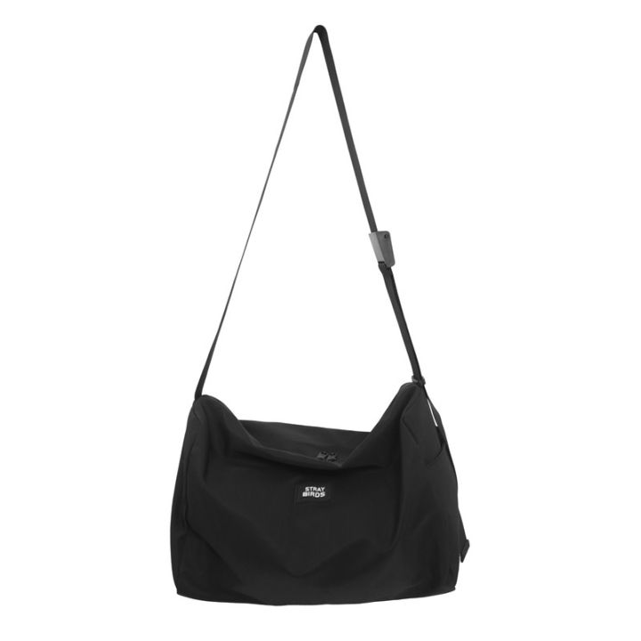 Lightweight%20Storage%20Travel%20Messenger%20Bag%20Men's%20Large%20Capacity%20Messenger%20Bag%20Waterproof%20Sports%20Gym%20Bag%20Women's%20Dry%20Wet%20Separation%20Backpack%20-%20Image%206