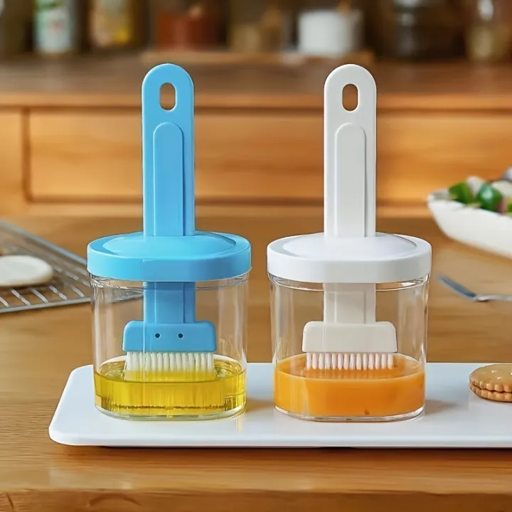2-in-1%20Oil%20Brush%20with%20Bottle%20Silicone%20BBQ%20Basting%20Brush%20Heat%20Resistant%20Air%20Fryer%20Tool%20%7C%20100%25%20Food%20Grade%20BPA%20Free%20Silicone%20-%20Image%204