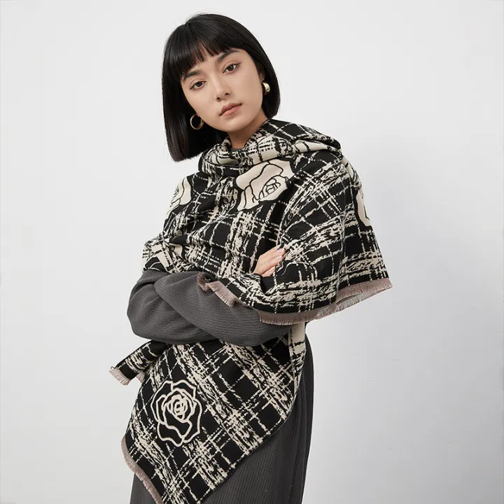 Sense%20of%20luxury,%20temperament,%20imitation%20cashmere%20scarf,%20women's%20small%20fragrance,%20double-sided%20rose,%20tide%20shawl,%20imitation%20cashmere%20thickened%20-%20Image%202