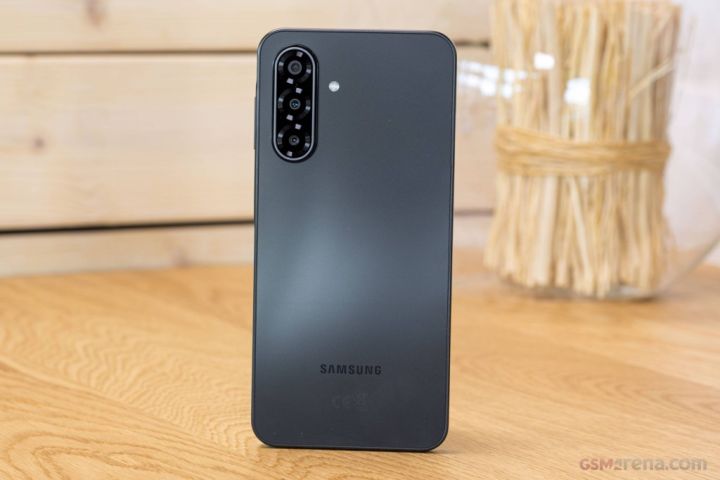 Samsung%20Galaxy%20A17%205g%20(8+256GB)%20Unofficial%20-%20Image%205