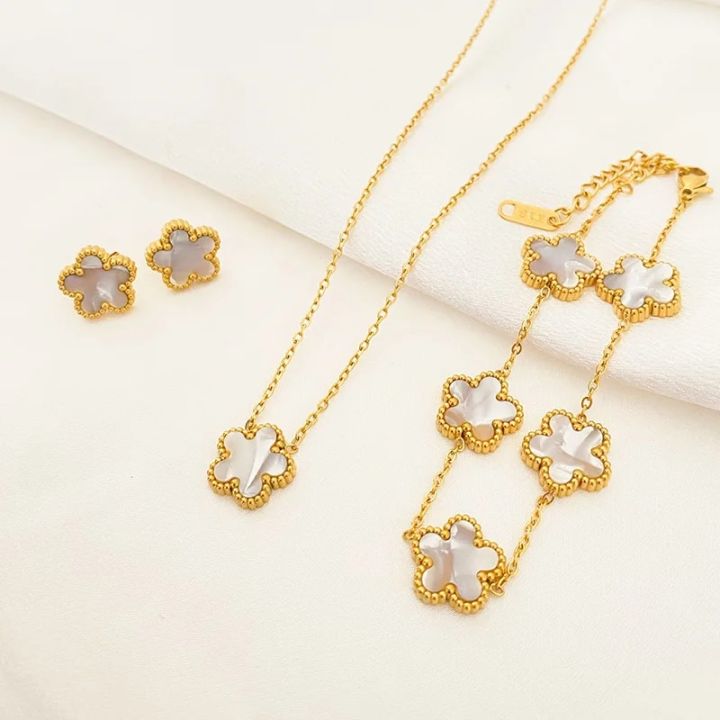 3Pcs%20Luxury%20Five%20Leaf%20Flower%20Pendant%20Necklace%20Earrings%20Bracelet%20for%20Women%20Gift%20Trendy%20Stainless%20Steel%20Jewelry%20Sets%202023%20New%20-%20Image%203