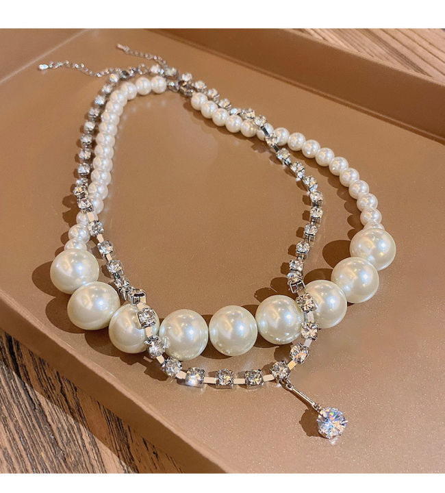 Diamond%20Drop%20Flower%20Pearl%20%20Necklace%20-%20Image%202